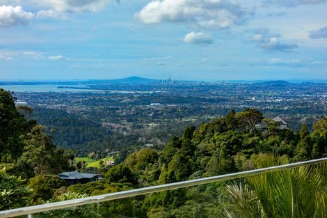 Photo of property in 922 West Coast Road, Waiatarua, Auckland, 0604