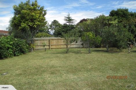 Photo of property in 71a Litten Road, Cockle Bay, Auckland, 2014