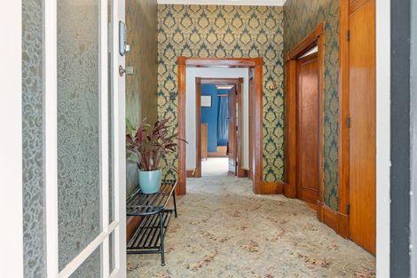 Photo of property in 353 Devon Street West, Lynmouth, New Plymouth, 4310