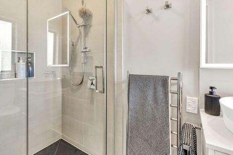 Photo of property in 4 Aka Aka Road, Puni, Pukekohe, 2678