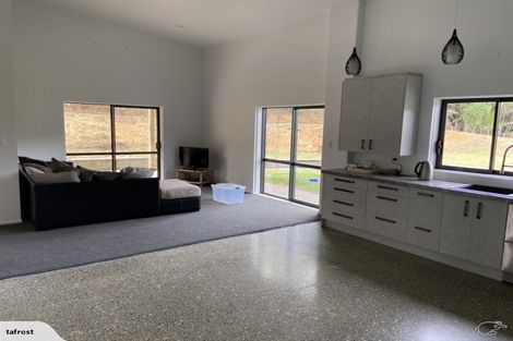 Photo of property in 1056 Woodcocks Road, Kaipara Flats, Warkworth, 0981