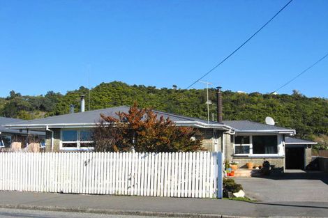 Photo of property in 30 Marlborough Street, Greymouth, 7805