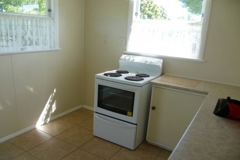 Photo of property in 5 Ranfurly Street, Hokowhitu, Palmerston North, 4410