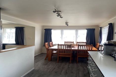 Photo of property in 71 Kettle Avenue, Awapuni, Palmerston North, 4412