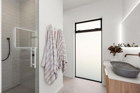 Photo of property in 3 Te Roera Drive, Taradale, Napier, 4112