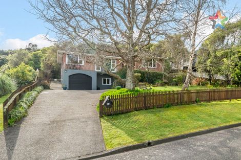 Photo of property in 81 Horoeka Street, Stokes Valley, Lower Hutt, 5019