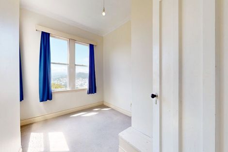 Photo of property in 88 Kelburn Parade, Kelburn, Wellington, 6012