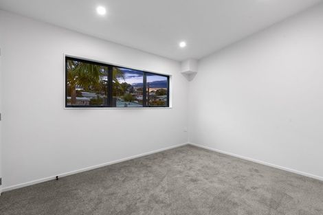 Photo of property in 21d Neal Avenue, Glenfield, Auckland, 0629