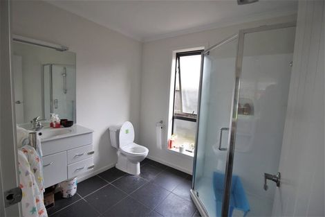 Photo of property in 99 Saint James Drive, Huntington, Hamilton, 3210