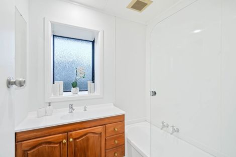 Photo of property in 214 Condell Avenue, Papanui, Christchurch, 8053