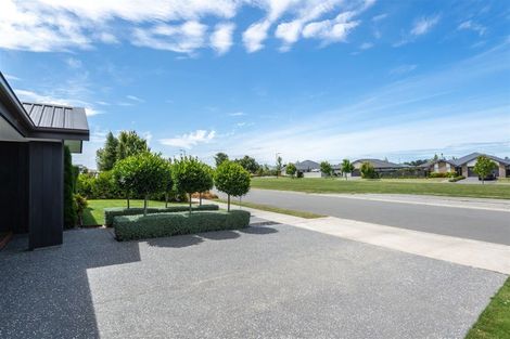 Photo of property in 26 Watkins Drive, Rangiora, 7400