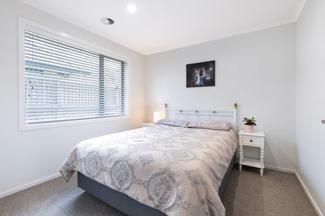 Photo of property in 15 Clifford Close, Leamington, Cambridge, 3432