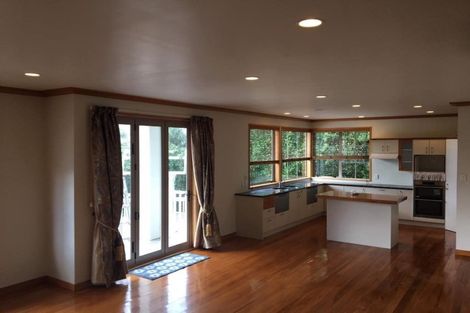 Photo of property in 8 Rosella Place, Murrays Bay, Auckland, 0630