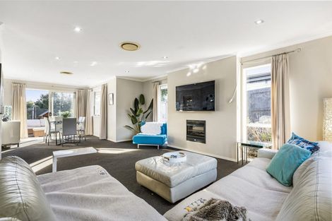 Photo of property in 27 Pounamu Avenue, Greenhithe, Auckland, 0632