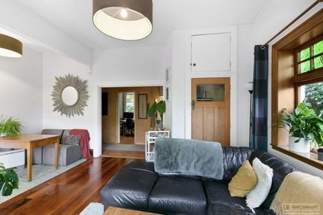 Photo of property in 6 Governor Road, Northland, Wellington, 6012