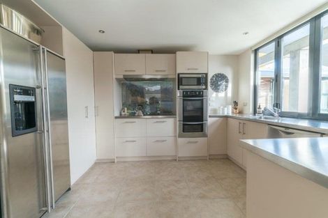 Photo of property in 1 Waimana Place, Wanaka, 9305