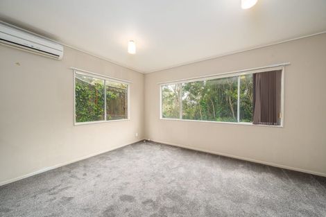 Photo of property in 32 Thurleigh Grove, Karori, Wellington, 6012