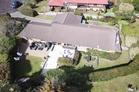 Photo of property in 13 Crescent Hills Court, Northpark, Auckland, 2013