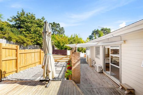 Photo of property in 347a Triangle Road, Massey, Auckland, 0614