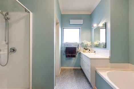 Photo of property in 26 Highgrove Drive, Grandview Heights, Hamilton, 3200