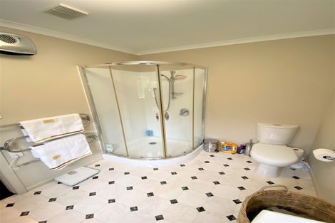 Photo of property in 2 Bidston Street, Outram, 9019