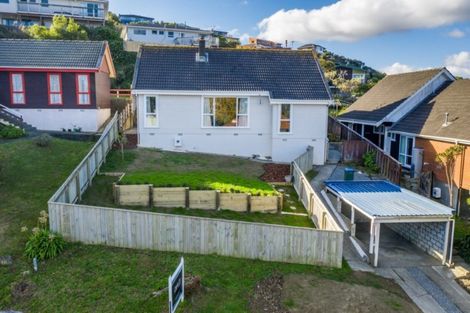 Photo of property in 11 Penryn Drive, Camborne, Porirua, 5026