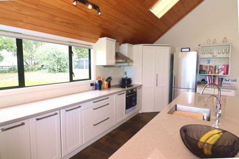Photo of property in 402 Old Kaipara Road, Kaipara Flats, Warkworth, 0981