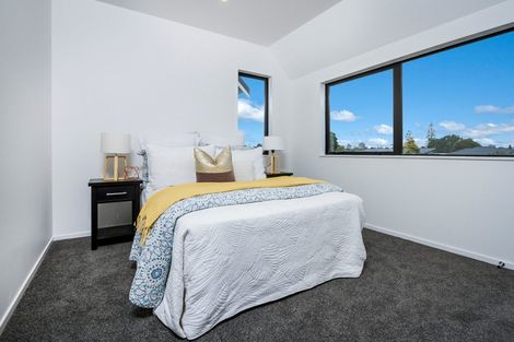 Photo of property in 4/19 Kingdale Road, Henderson, Auckland, 0610