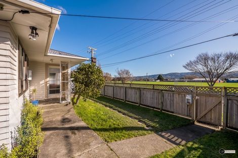 Photo of property in 212 Waddington Drive, Naenae, Lower Hutt, 5011