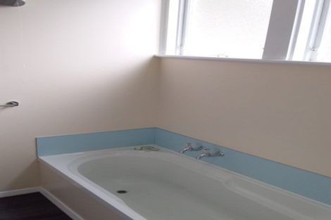 Photo of property in 63 Earls Road, Saint Clair, Dunedin, 9012