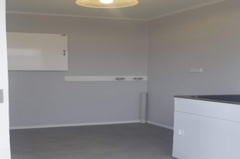 Photo of property in 1/31 Marcel Place, Glenfield, Auckland, 0629