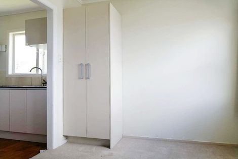 Photo of property in 1/31 Becroft Drive, Forrest Hill, Auckland, 0620