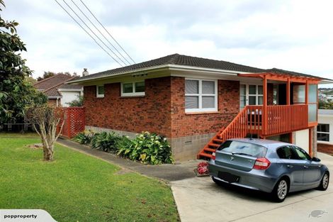Photo of property in 1/7 Newhaven Terrace, Mairangi Bay, Auckland, 0630