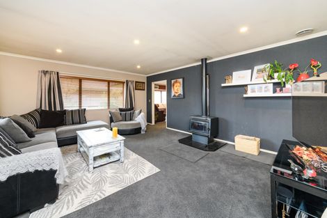 Photo of property in 54 Roberts Line, Kelvin Grove, Palmerston North, 4414