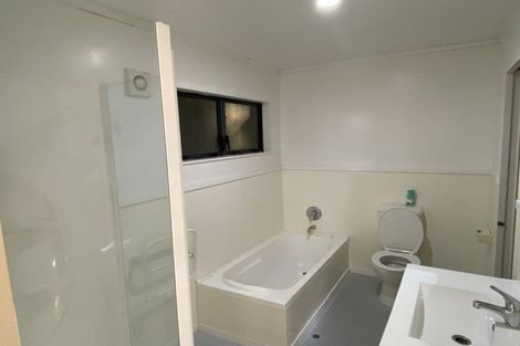 Photo of property in 37 Olivia Crescent, Tawa, Wellington, 5028