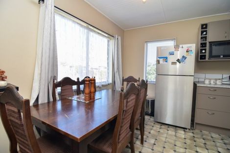 Photo of property in 25 Railway Crescent, Masterton, 5810