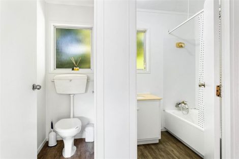 Photo of property in 2/322 Royal Road, Massey, Auckland, 0614