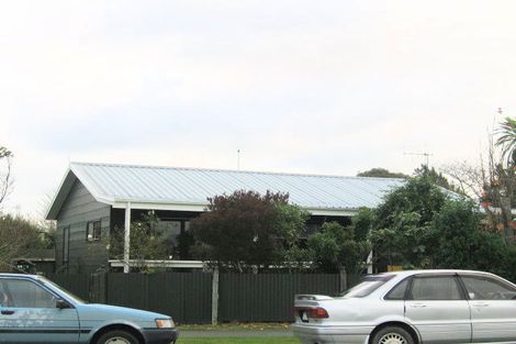 Photo of property in 2/44 Townshend Crescent, Greenmeadows, Napier, 4112