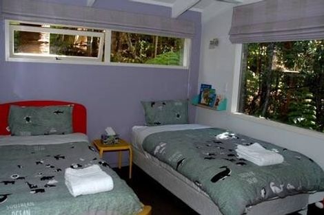 Photo of property in 14 Fitzpatrick Place, Chatswood, Auckland, 0626