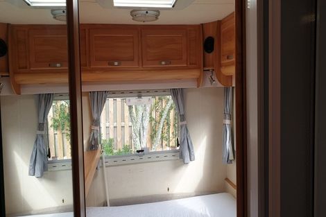 Photo of property in 2/249 One Tree Point Road, One Tree Point, 0118