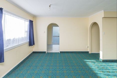 Photo of property in 120 Cornfoot Street, Castlecliff, Whanganui, 4501