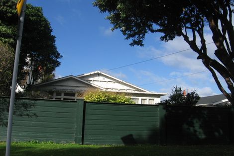 Photo of property in 22 Saint Albans Grove, Woburn, Lower Hutt, 5010