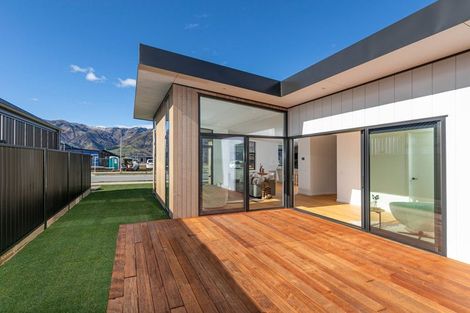 Photo of property in 7 Barton Street, Lake Hawea, 9382