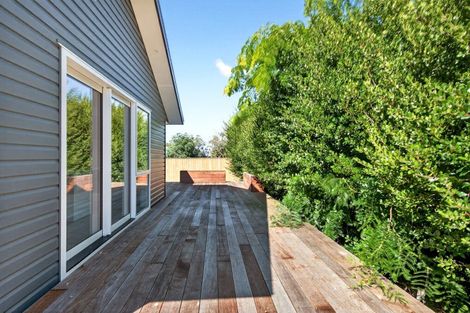 Photo of property in 9 Macrocarpa Lane, Carterton, 5713