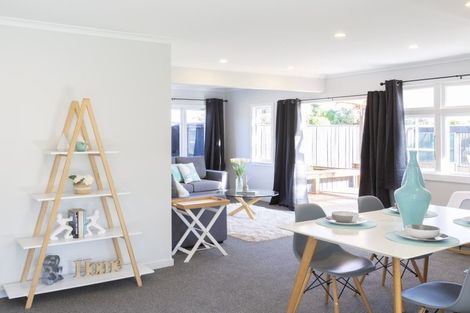 Photo of property in 17 Bluegum Road, Paraparaumu Beach, Paraparaumu, 5032