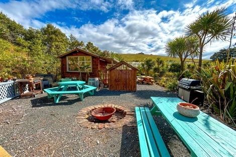 Photo of property in 1665 Matapouri Road, Matapouri, Whangarei, 0173