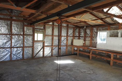 Photo of property in 1 Ongo Road, Hunterville, 4730