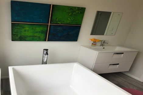 Photo of property in 24 Ngaumatau Road, Point Howard, Lower Hutt, 5013