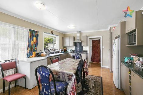 Photo of property in 10 Isabel Grove, Wainuiomata, Lower Hutt, 5014