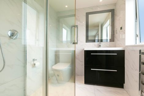 Photo of property in 30 Shah Place, Glen Eden, Auckland, 0602